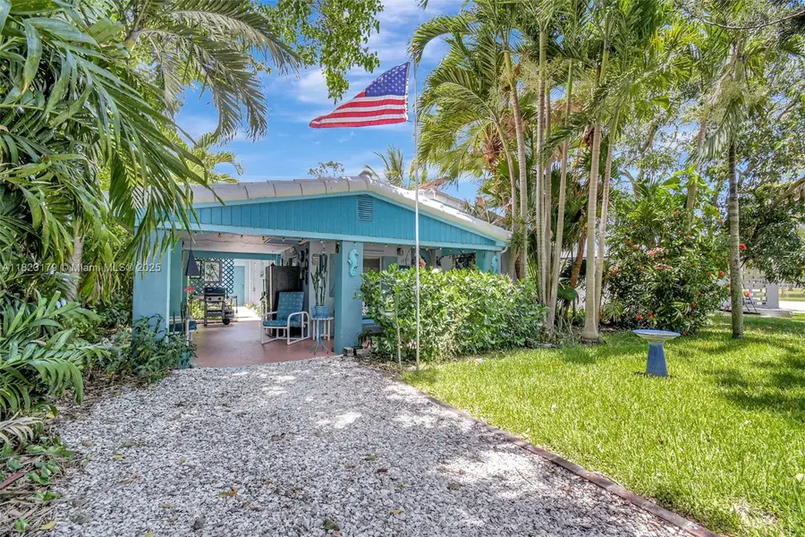 1991 NE 178th St, North Miami Beach, FL 33162 - Image #2