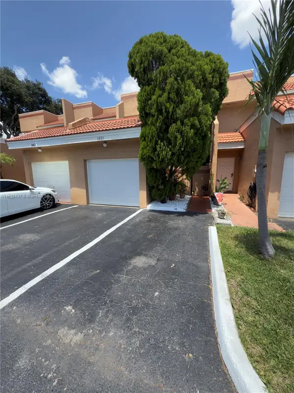 1651 SW 120th Ave, Pembroke Pines, FL 33025