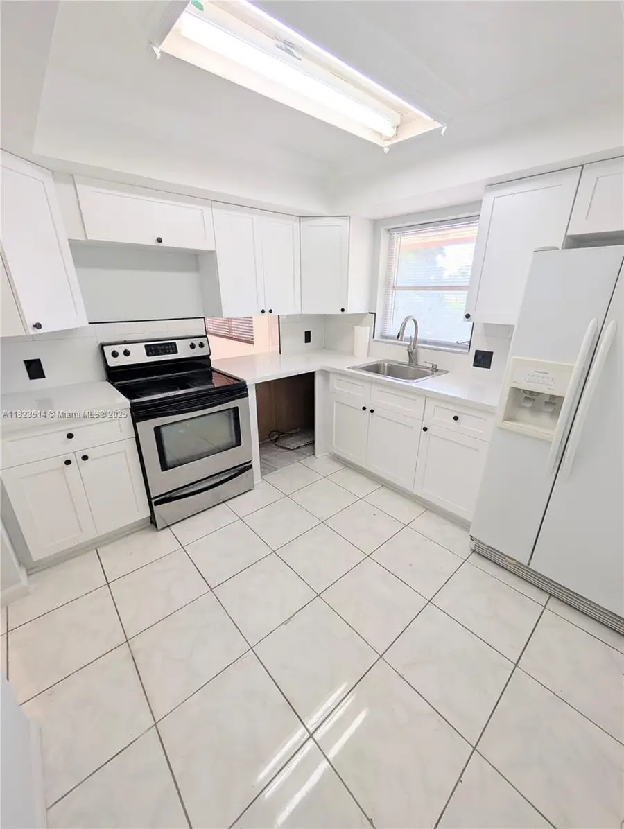 14901 SW 4th St #9A, Pembroke Pines, FL 33027 - Image #3