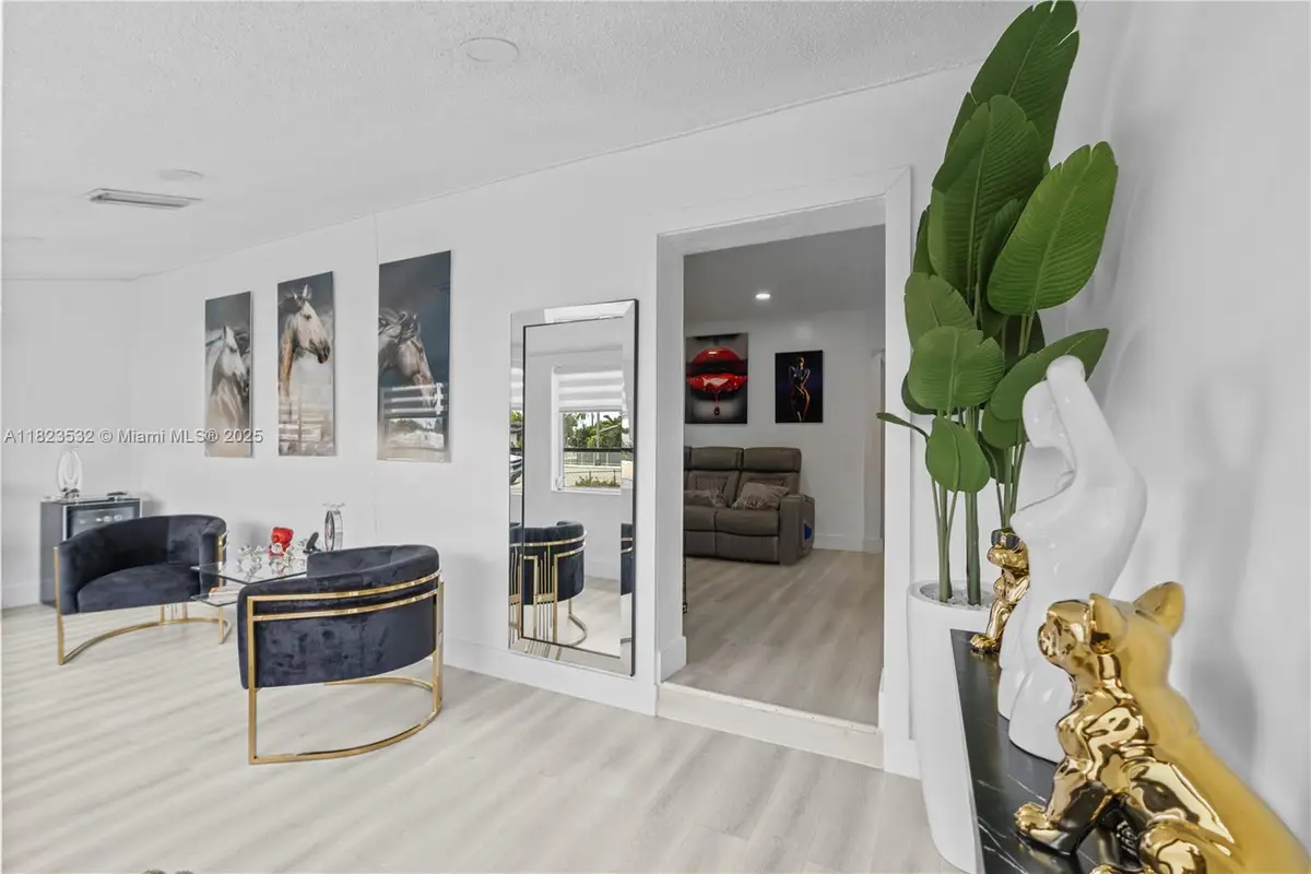 6474 Palm Ave, Hialeah, FL 33012 - Image #1