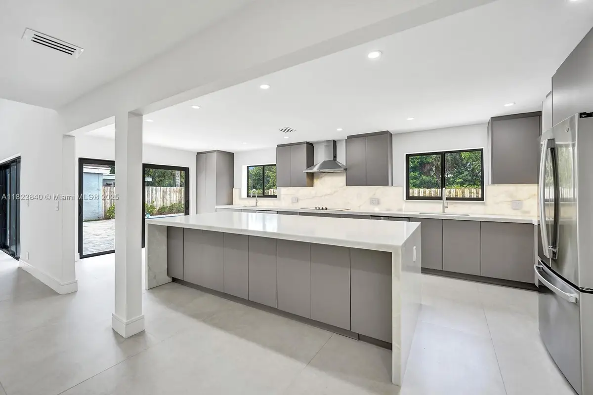 7340 Andorra Pl, Boca Raton, FL 33433 - Image #1