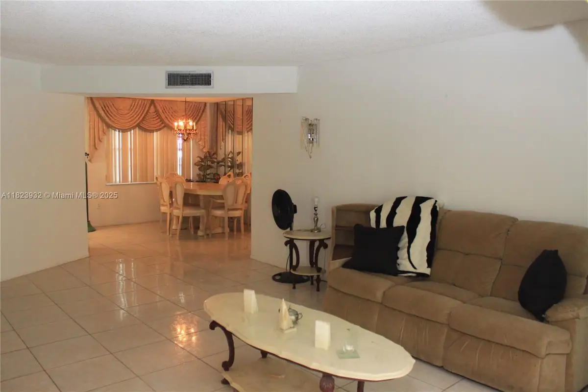 4090 NW 42nd Ave #106, Lauderdale Lakes, FL 33319 - Image #1