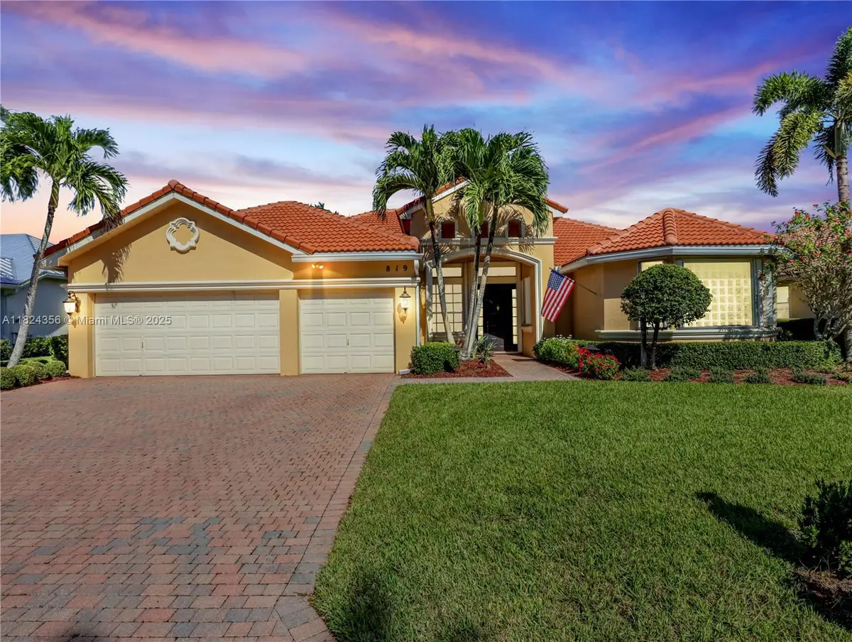 819 SW Bromelia Ter, Stuart, FL 34997 - Image #1
