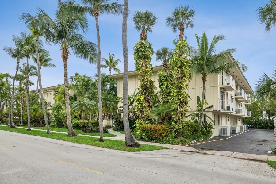255 Sunrise Dr #107, Key Biscayne, FL 33149 - Image #2