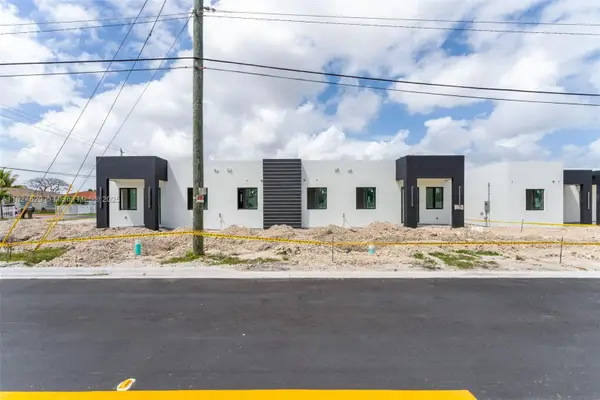 12383 SW 220 St, Miami, FL 33170