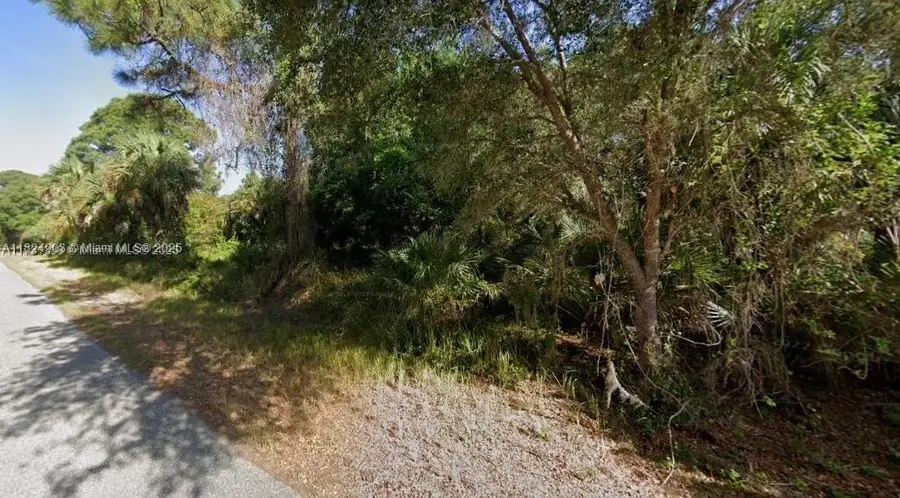 18404 Jefferson Ave, Port Charlotte, FL 33954 - #2