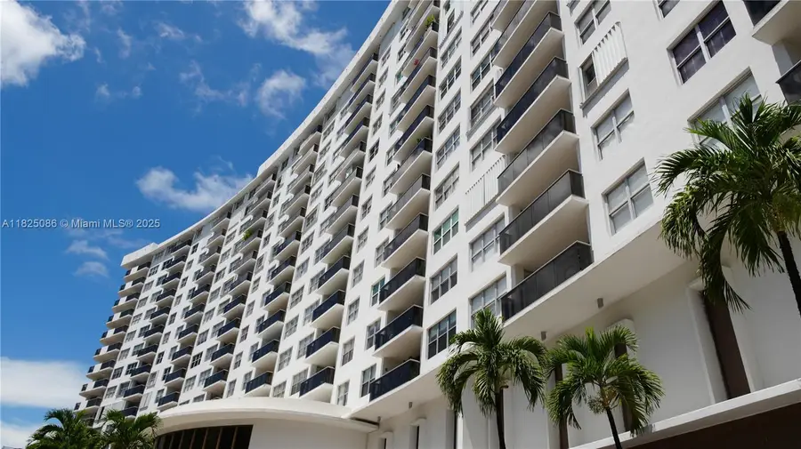 6039 Collins Ave #923, Miami Beach, FL 33140 - Image #2