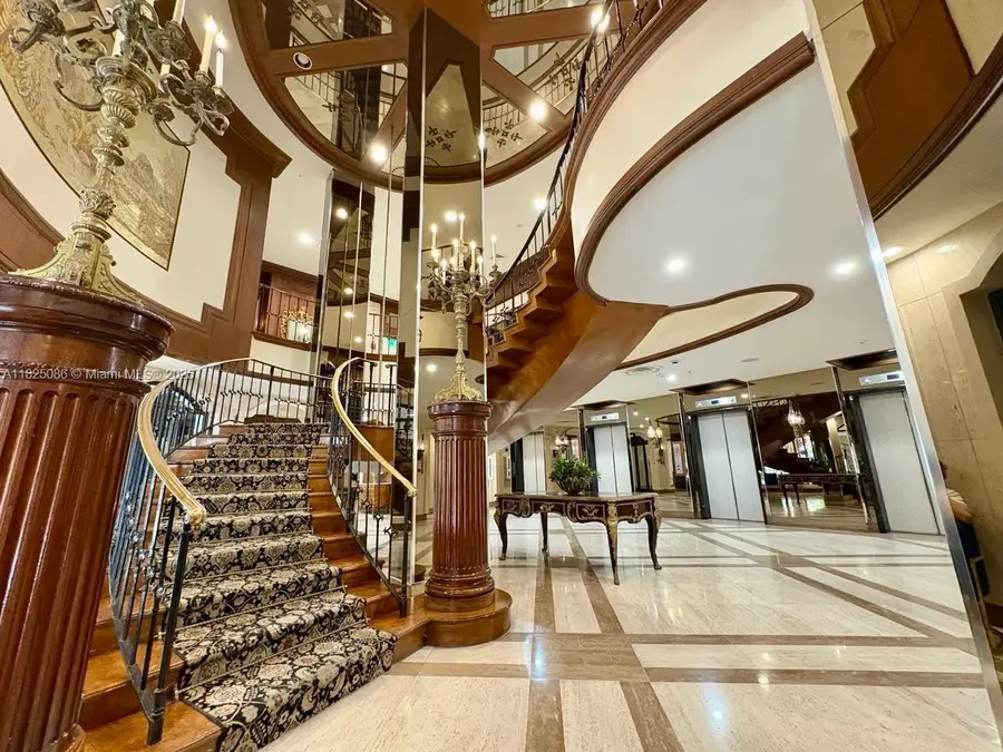 6039 Collins Ave #923, Miami Beach, FL 33140 - Image #3