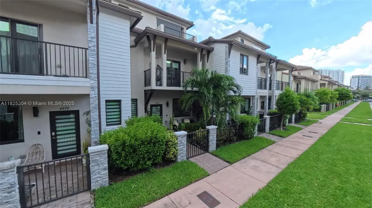 4680 NW 83rd Path #4680, Doral, FL 33166 - Image #1