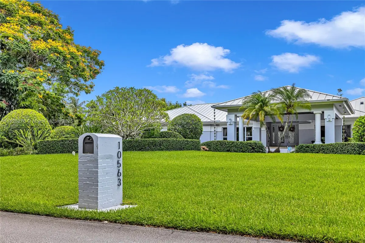 10563 SW 92nd Ave, Miami, FL 33176 - Image #1