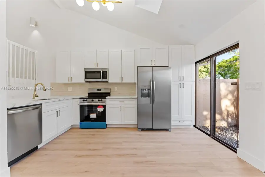 7720 NW 79th Ave #B6, Tamarac, FL 33321 - Image #2