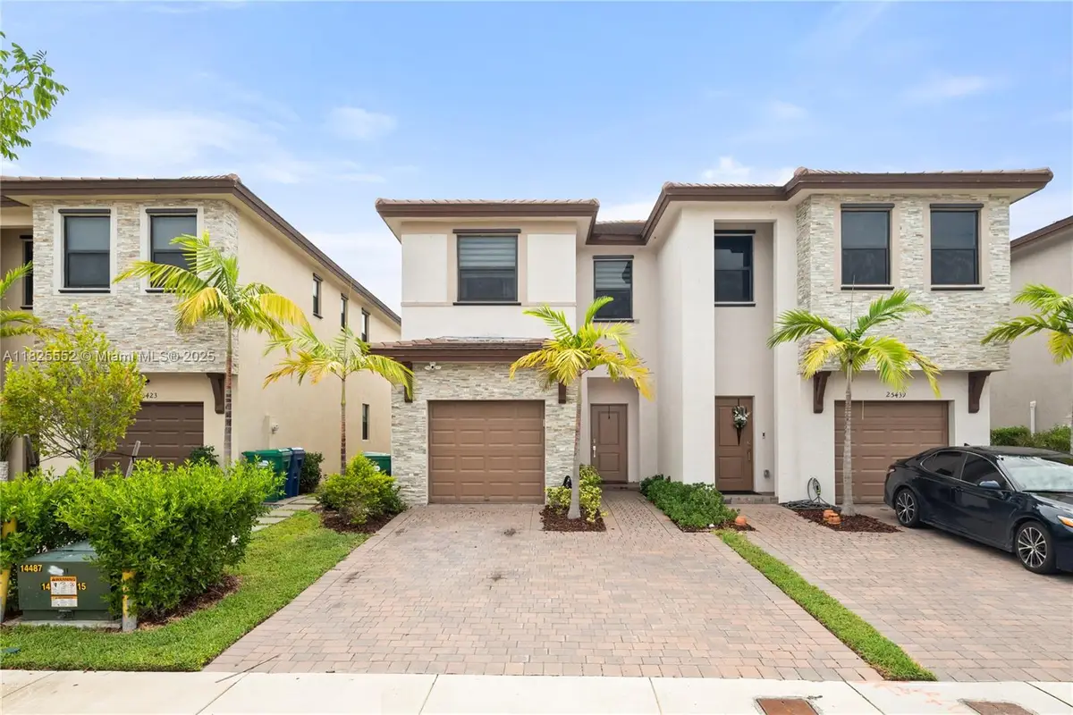 25433 SW 108th Ct, Homestead, FL 33032 - Image #1