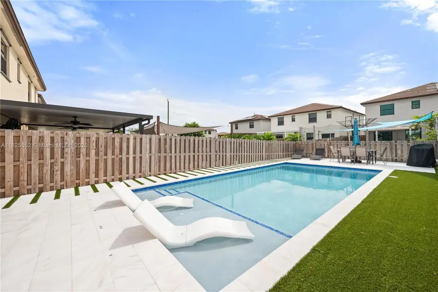 25433 SW 108th Ct, Homestead, FL 33032 - Image #3