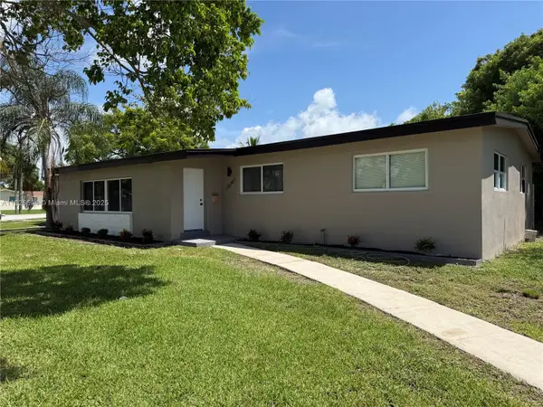 19201 Flag Dr, Cutler Bay, FL 33157