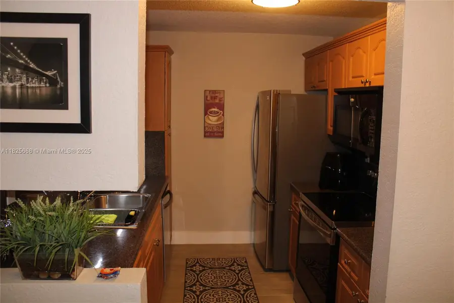 7201 Miami Lakes Dr #B13, Miami Lakes, FL 33014 - Image #3