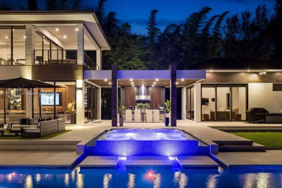 6850 SW 73rd Ct, Miami, FL 33143 - Image #3