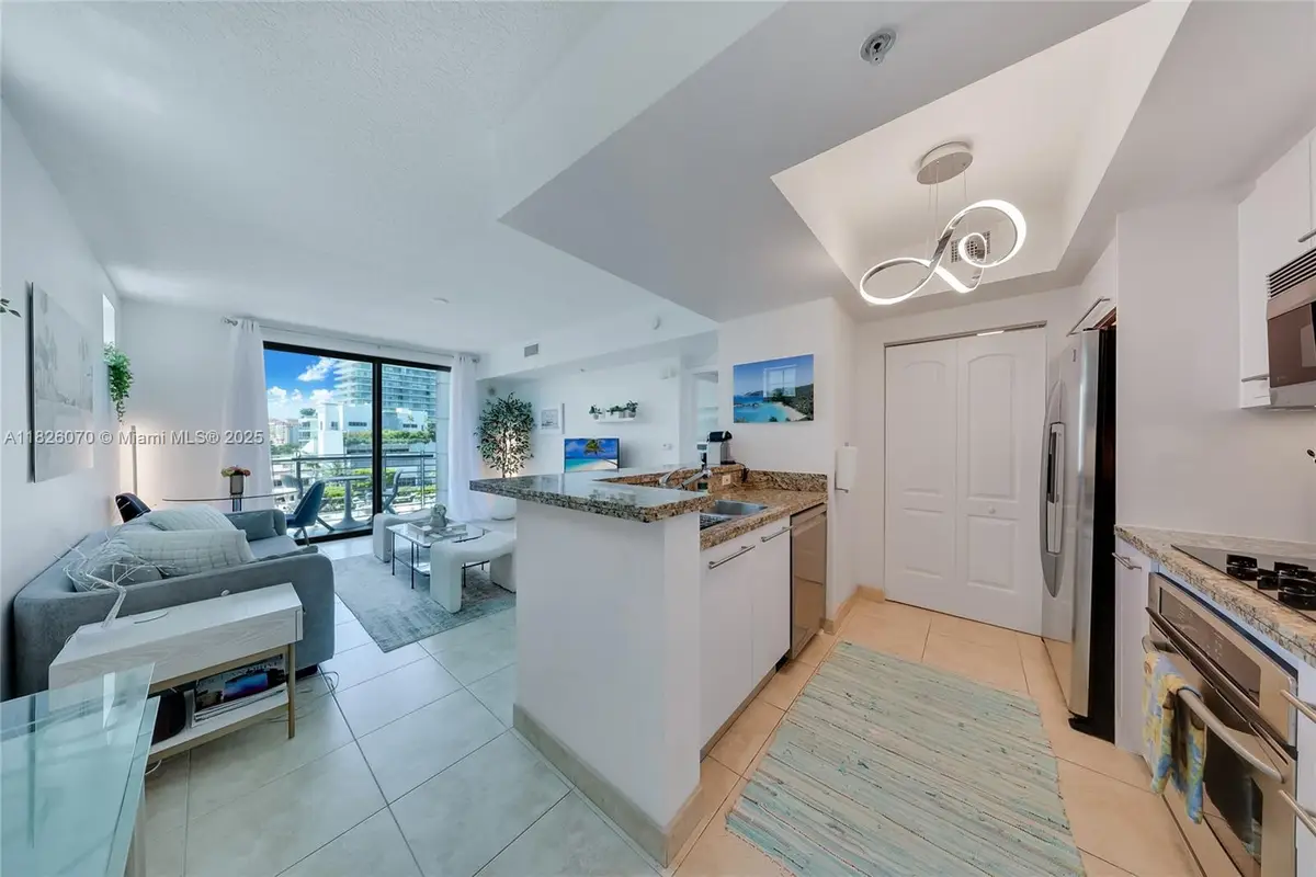 110 Washington Ave #1611, Miami Beach, FL 33139 - Image #1