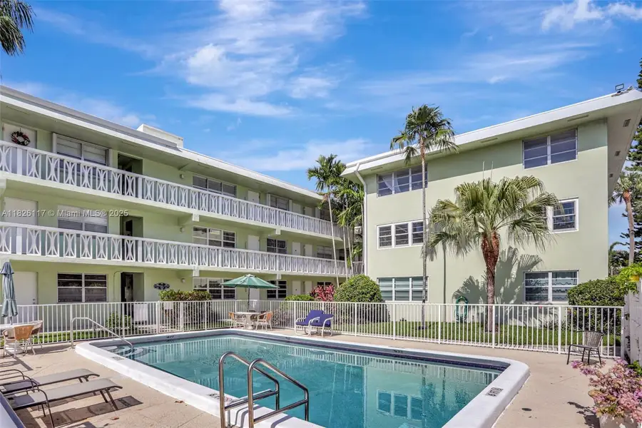 1900 NE 8th Ct #201, Fort Lauderdale, FL 33304 - Image #2