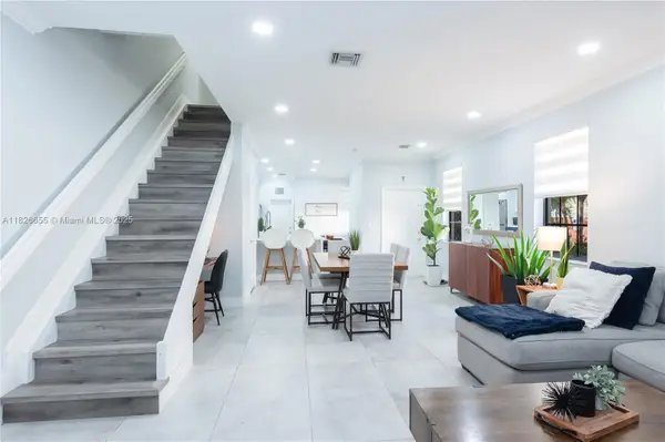 3891 Tree Top Dr, Weston, FL 33332