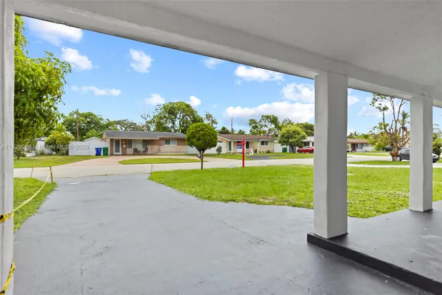 2506 Havana Dr, Miramar, FL 33023 - Image #3
