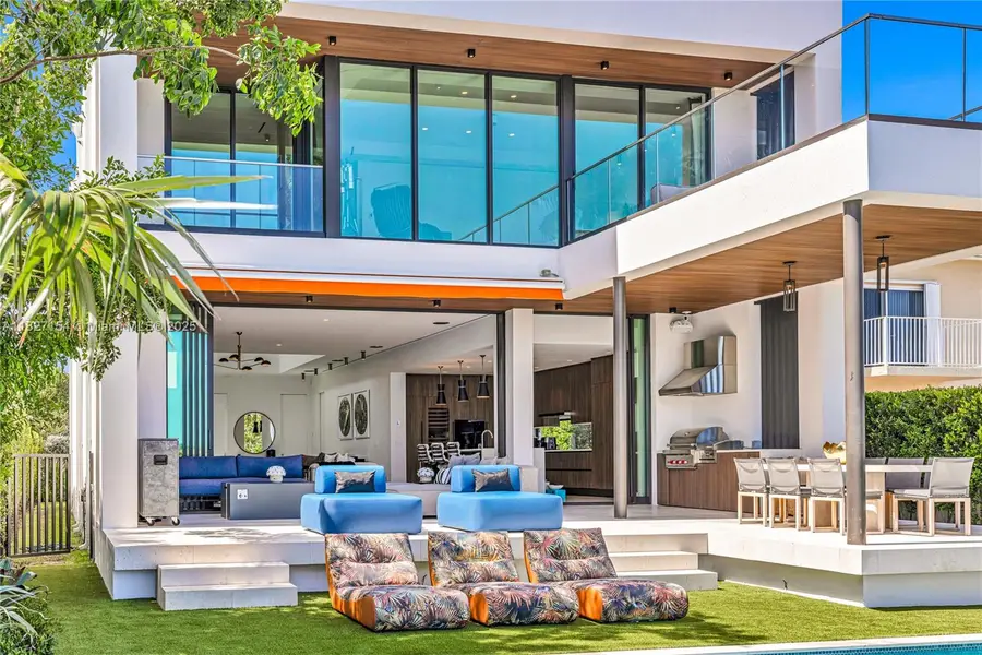 1510 Stillwater Dr, Miami Beach, FL 33141 - Image #3