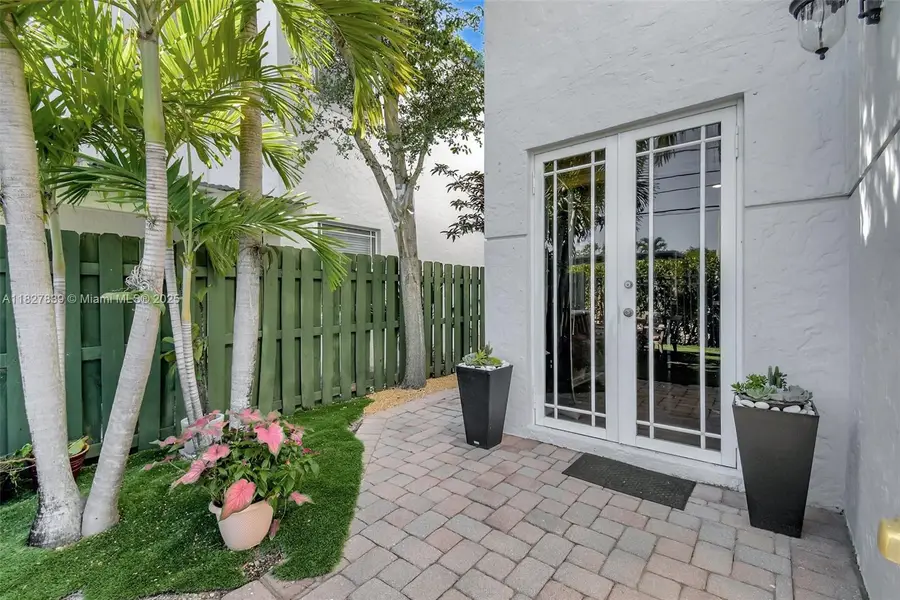 1110 SE 4th Ave, Fort Lauderdale, FL 33316 - Image #3