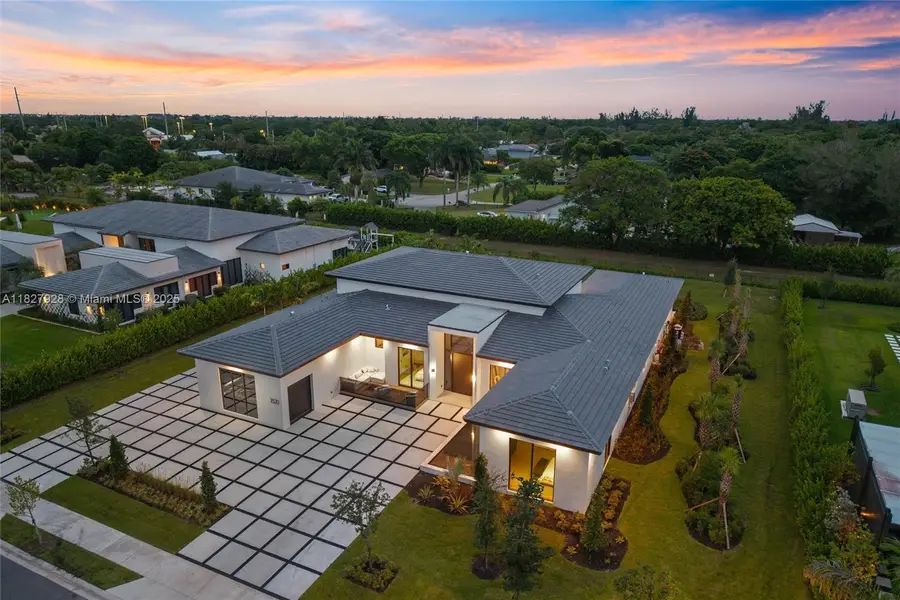 1520 SW 149th Ter, Davie, FL 33326 - Image #2