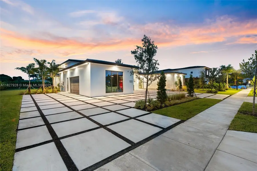 1520 SW 149th Ter, Davie, FL 33326 - Image #3