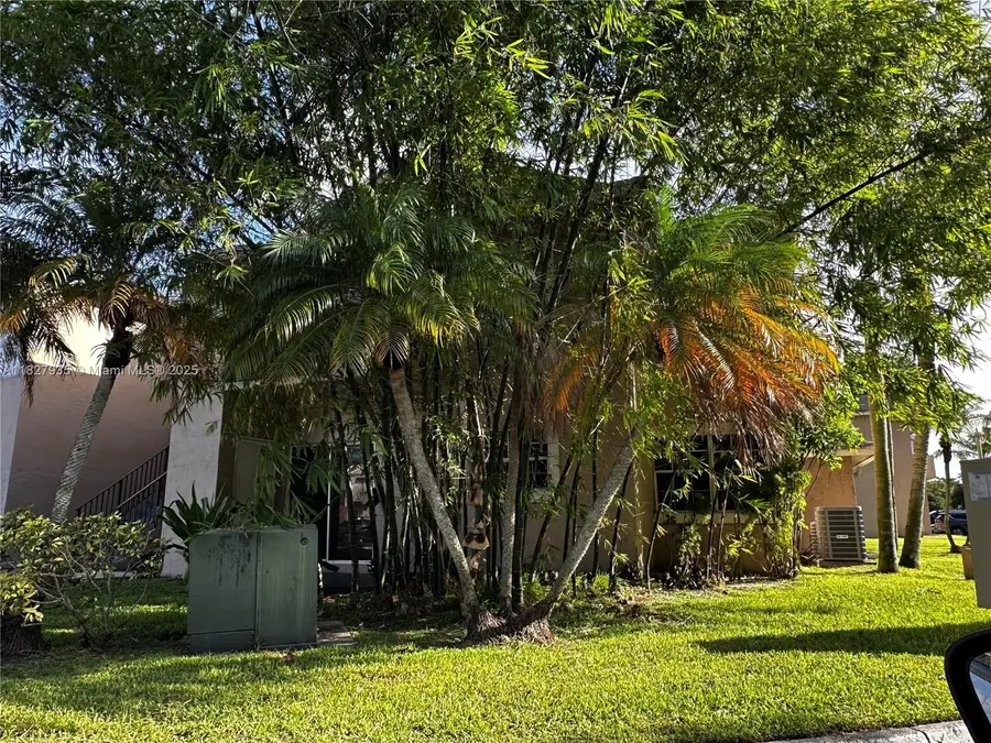 2331 NW 96th Ter #17F, Pembroke Pines, FL 33024 - Image #2