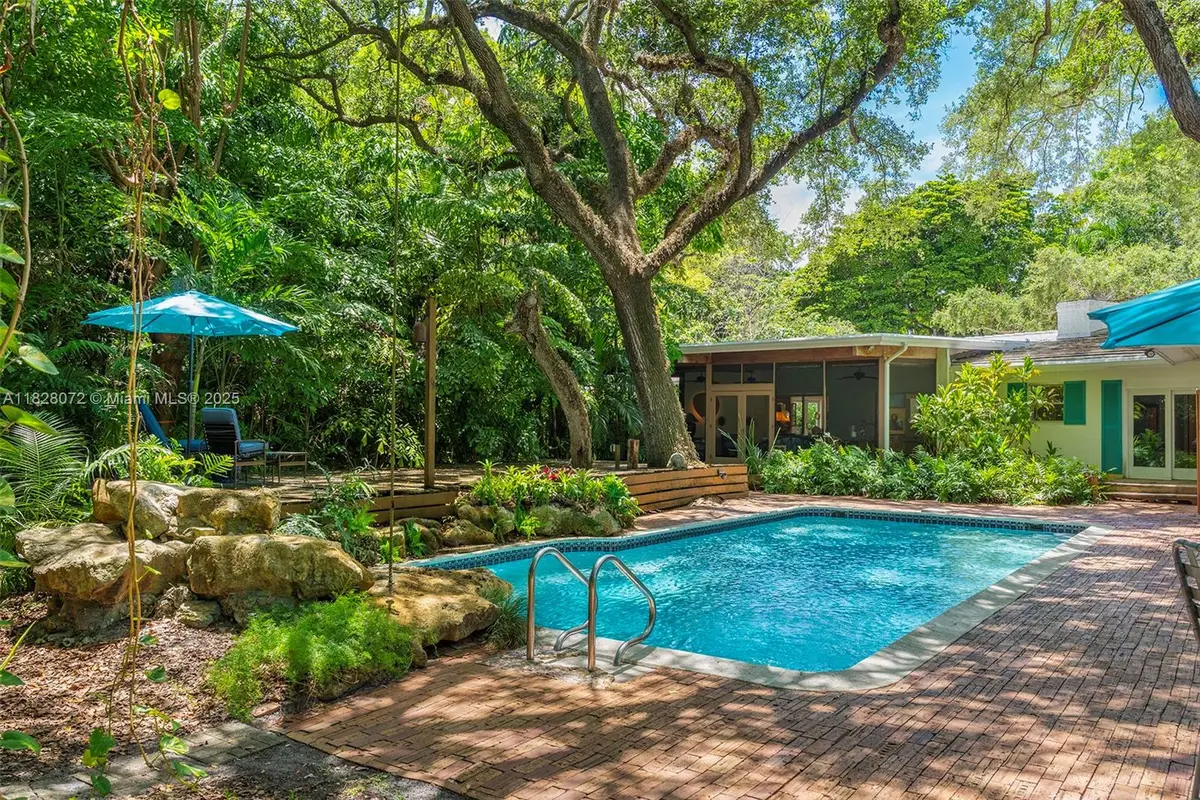 3540 N Moorings Way, Miami, FL 33133 - Image #1