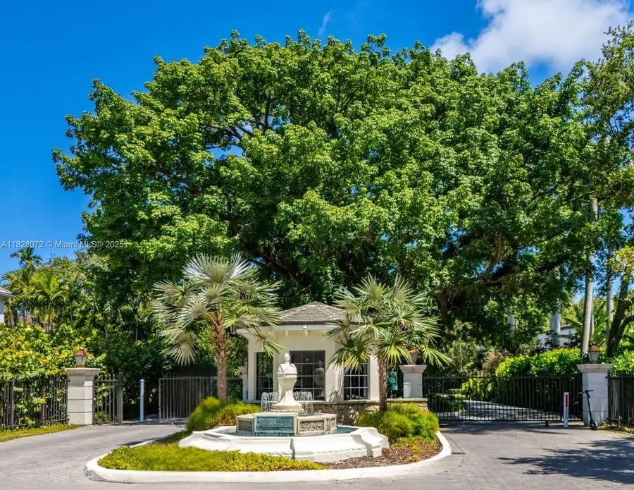 3540 N Moorings Way, Miami, FL 33133 - Image #3