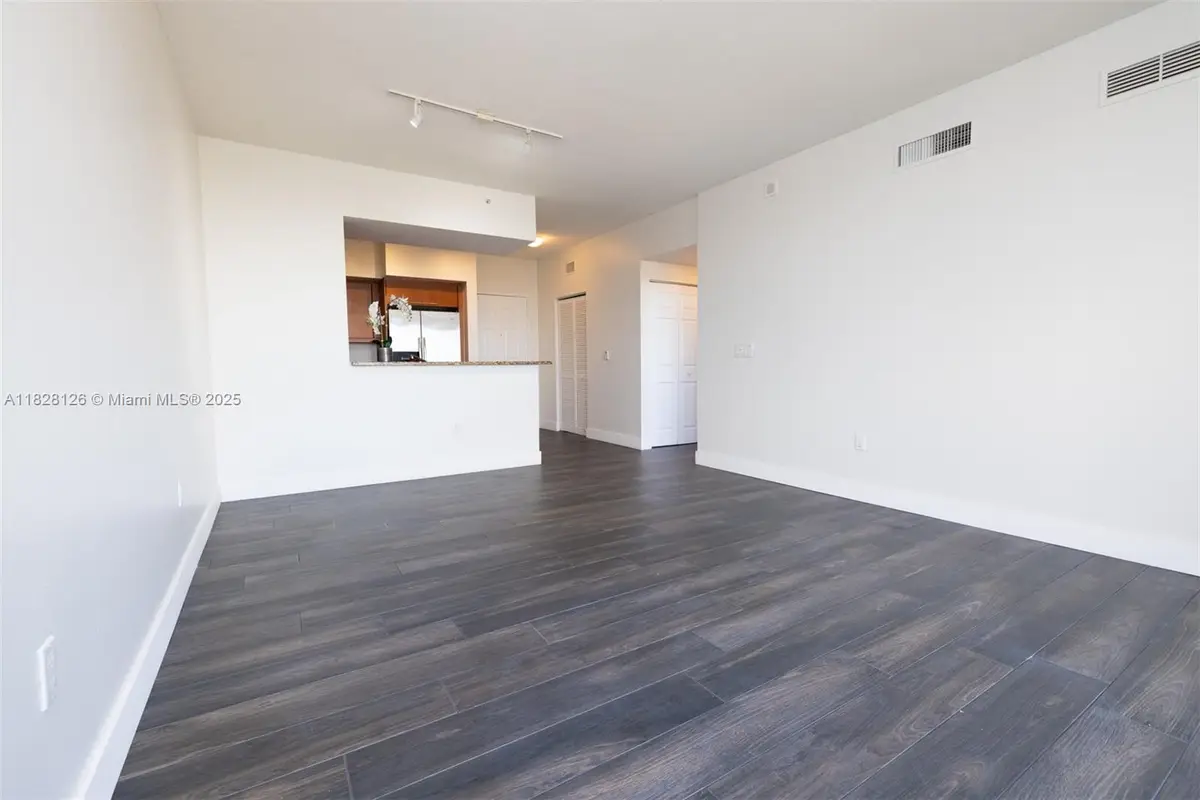 888 S Douglas Rd #PH07, Coral Gables, FL 33134 - Image #1