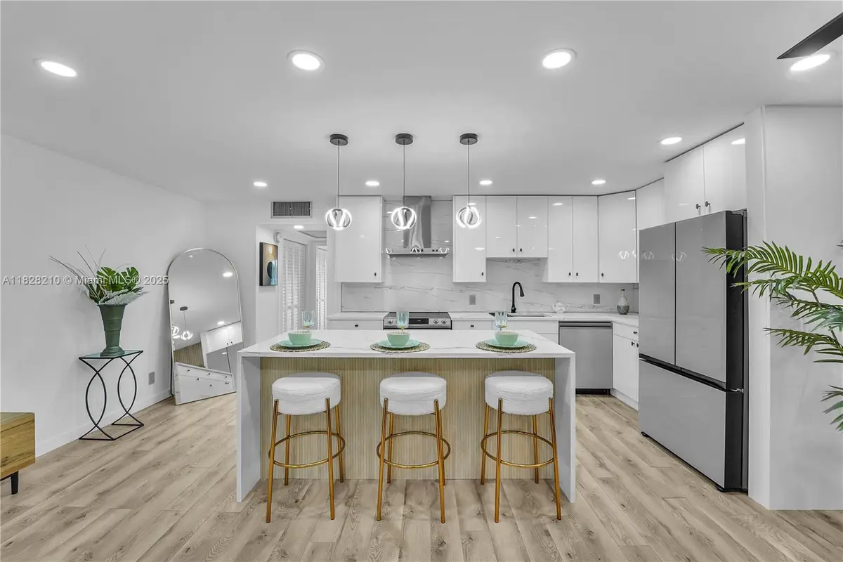 2905 Victoria Pl #D2, Coconut Creek, FL 33066 - Image #1