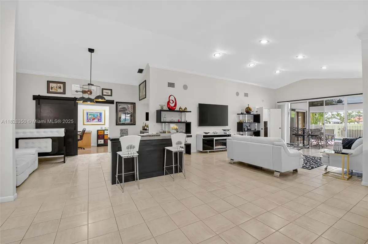 10344 Sunset Bend Dr, Boca Raton, FL 33428 - Image #1