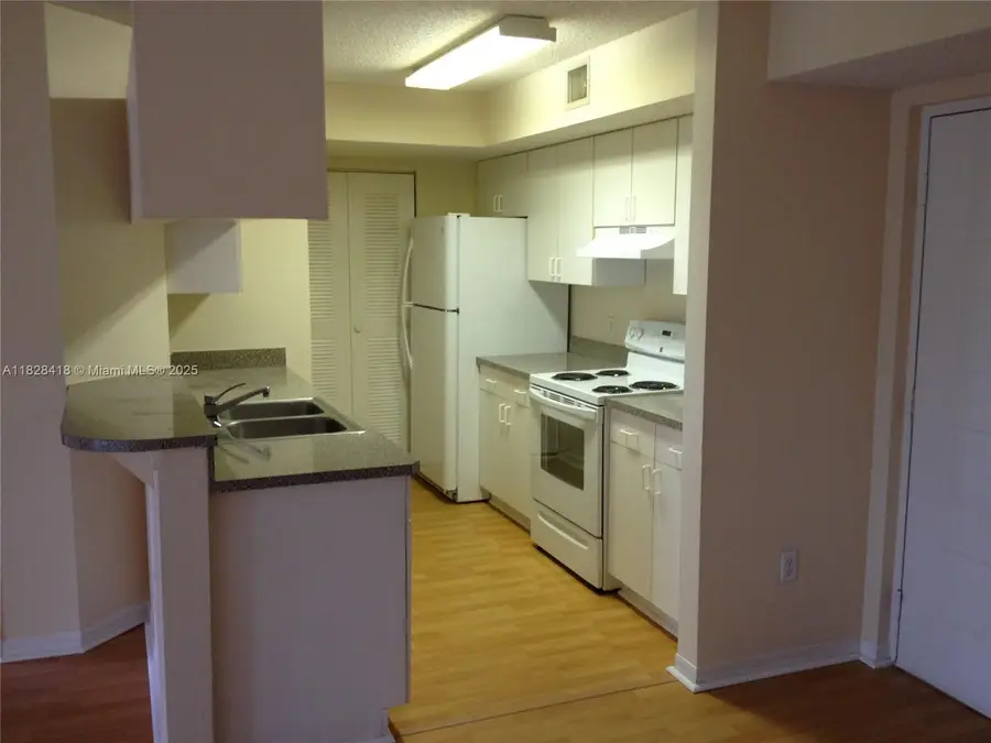 470 S Park Rd #7-308, Hollywood, FL 33021 - Image #3