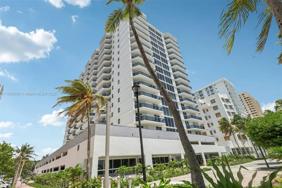 2401 Collins Ave #1612, Miami Beach, FL 33140 - #3