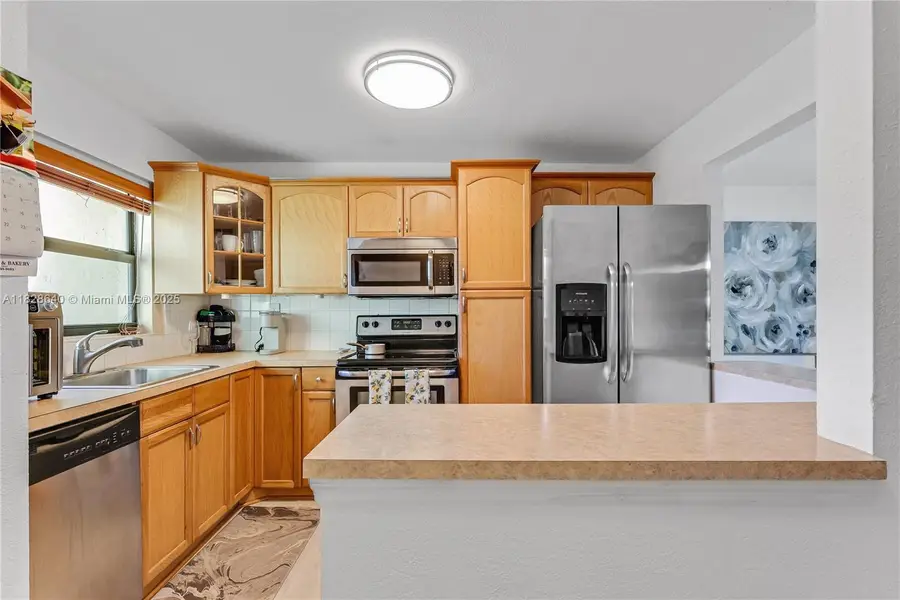 Address Withheld By Seller, Pembroke Pines, FL 33024 - Image #3