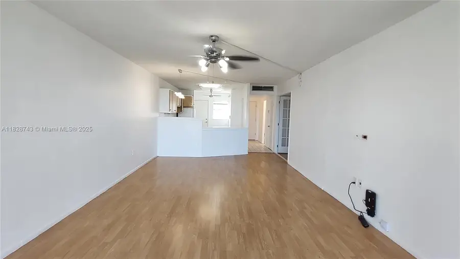 1780 NE 191st St #704-2, Miami, FL 33179 - Image #2