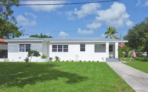 296 Navajo St, Miami Springs, FL 33166