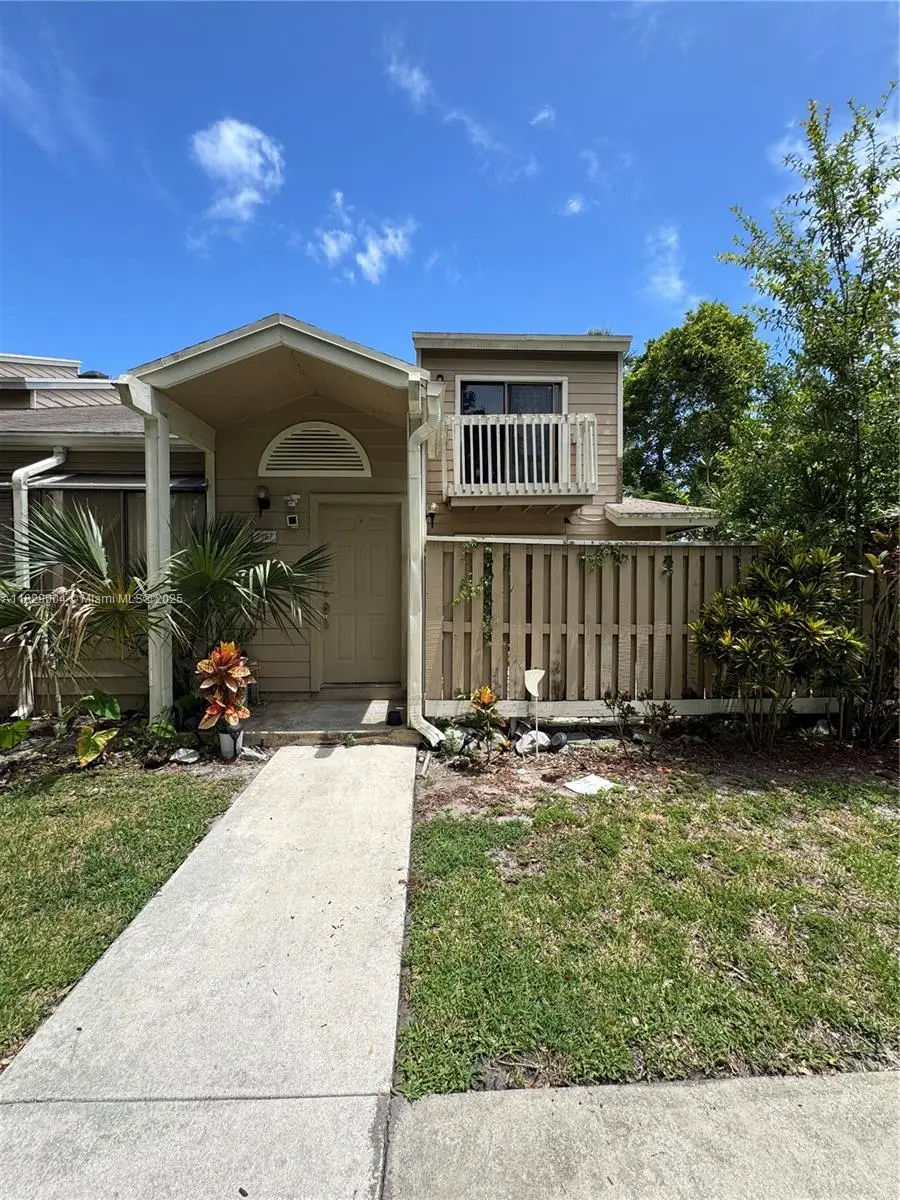 7157 Sportsmans Dr, North Lauderdale, FL 33068 - Image #2