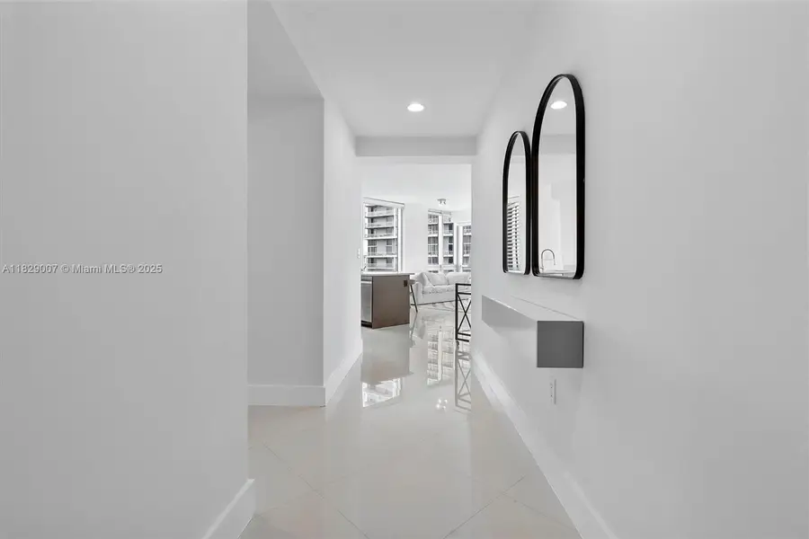 500 Brickell Ave #4101, Miami, FL 33131 - #3