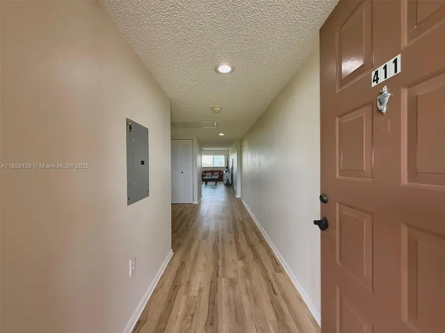 1400 SW 137th Ave #411F, Pembroke Pines, FL 33027 - Image #3