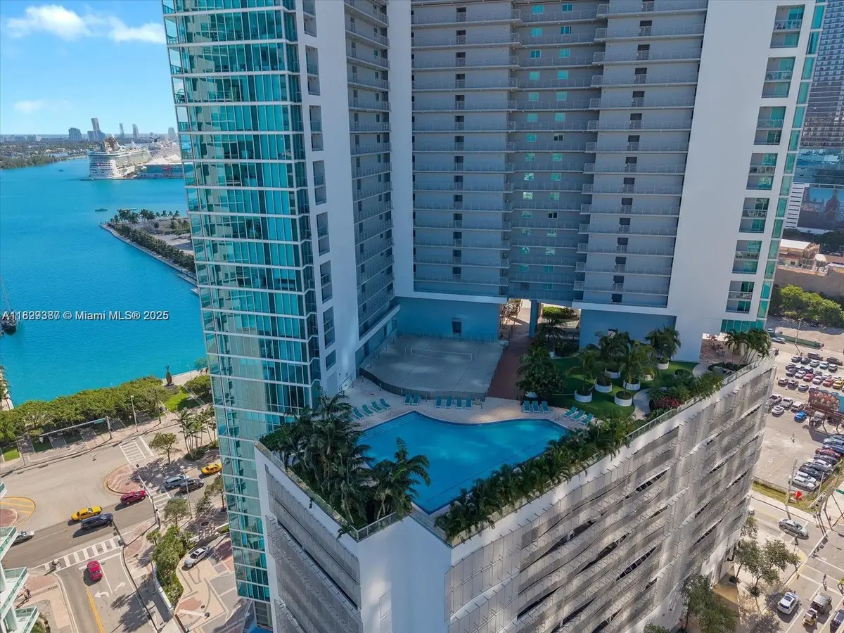 888 Biscayne Blvd #2201, Miami, FL 33132 - Image #1