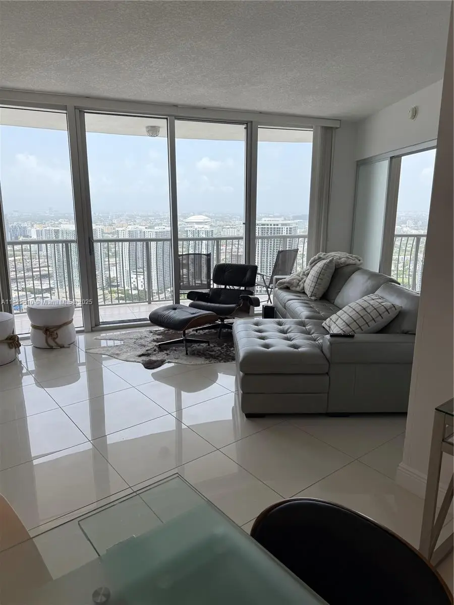 1750 N Bayshore Dr #5114, Miami, FL 33132 - #1