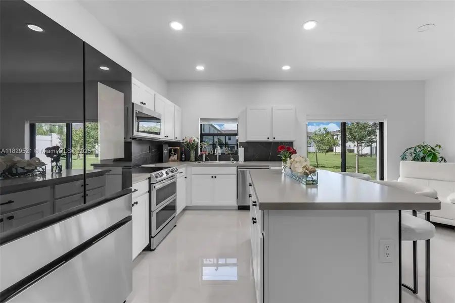 617 SW 11th St, Florida City, FL 33034 - Image #3