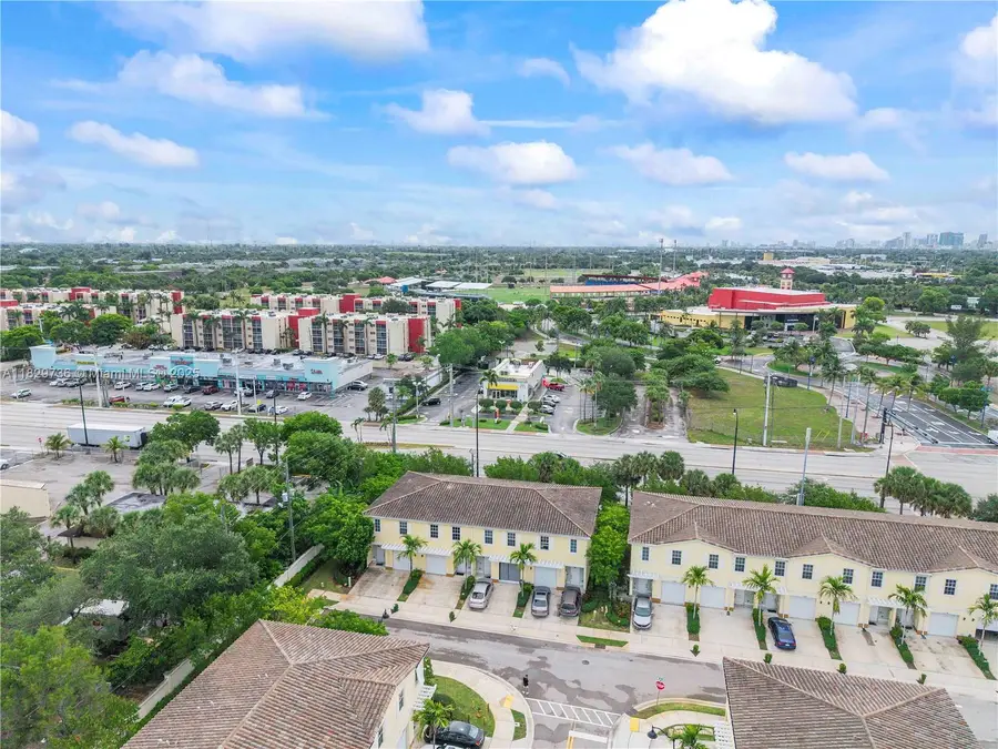 1128 NW 40th Ter, Lauderhill, FL 33313 - Image #3