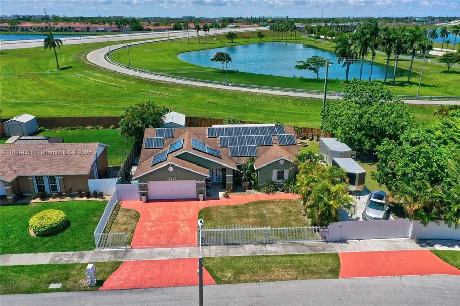 13721 SW 280th Ter, Homestead, FL 33033 - Image #2