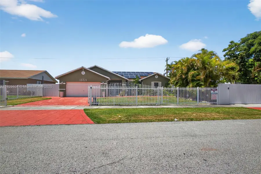 13721 SW 280th Ter, Homestead, FL 33033 - Image #3