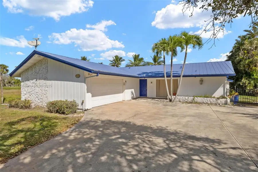 746 Overiver Drive, Fort Myers, FL 33903 - Image #2