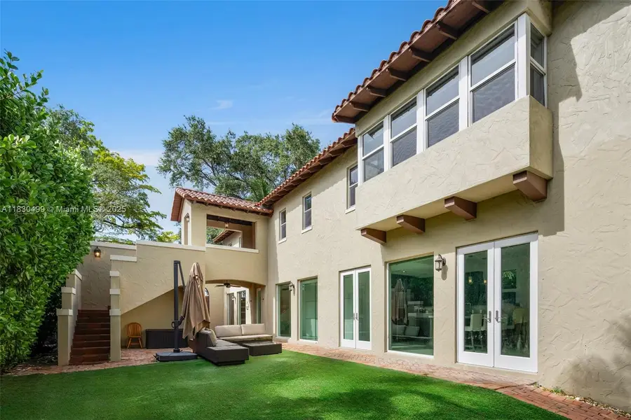 440 Rosaro Ave, Coral Gables, FL 33146 - Image #2